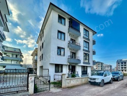 Çiftlikköy Mehmet Akif Ersoy Mah. Satılık Daire 3+1 120 M2 | 3. Kat | Doğalgaz(Kombi) | 1 Banyo | 3 Yatak Odası