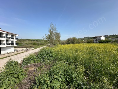 Yalova Merkezde Cadde Üzeri Satılık Arsa Köşe Bağlarbaşı Mah