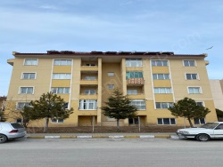 Erciş Adnan Menderes Mah. Satılık Daire 3+1 100 M2 | 3. Kat | Doğalgaz(Kombi) | 1 Banyo | 3 Yatak Odası