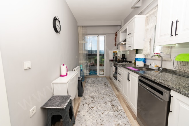 Kumbaşı Mah. Altınordu Satılık Daire |  3+1 Oda | 120M2 4.000.000Tl  Krediye Uygun  | 4. Kat | Doğalgaz(Kombi) | 1 Banyo | 1 Yatak Odası Resim-3