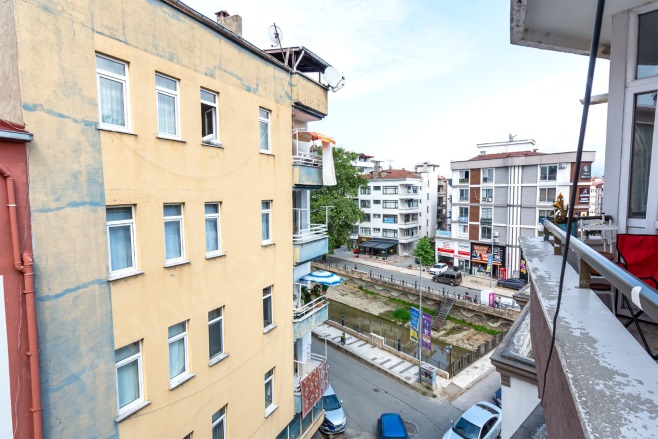 Şarkiye Mah. Altınordu Satılık Daire |  2+1 Oda | 132M2 2.950.000Tl  Krediye Uygun  | 4. Kat | Doğalgaz(Kombi) | 1 Banyo | 1 Yatak Odası Resim-5