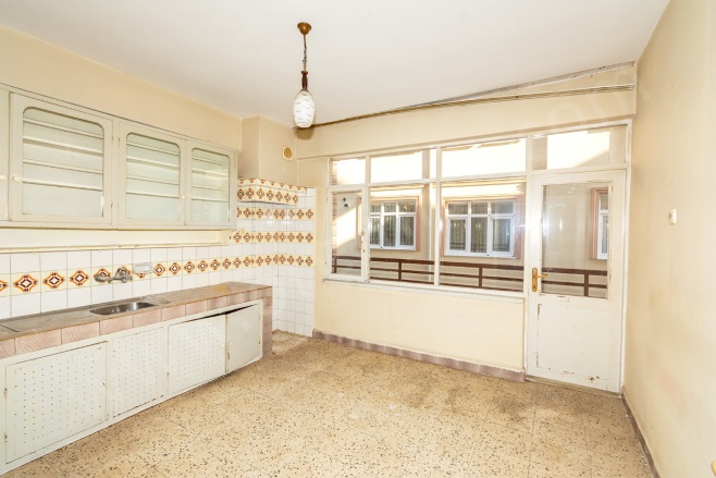 Bucak Mah. Altınordu Satılık Daire |  2+1 Oda | 110M2 2.100.000Tl  Krediye Uygun  | 1. Kat | Soba | 1 Banyo | 1 Yatak Odası Resim-3