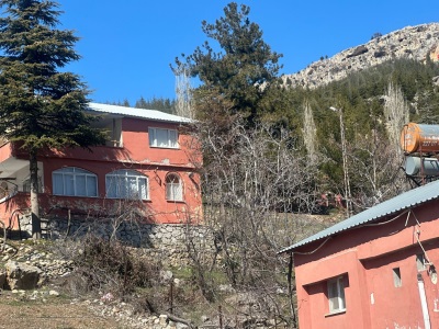 Arslanköy Merkezi Konumda Kargir Ev Ve Sı Satılık Arsa Toroslar Mah