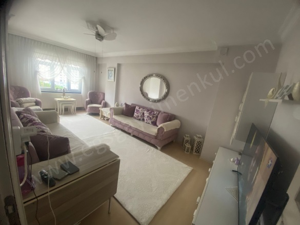 Mahmutbey Mah. Bağcılar Satılık Daire |  2+1 Oda | 90M2 5.250.000Tl  Krediye Uygun  | 3. Kat | Doğalgaz(Kombi) | 1 Banyo | 1 Yatak Odası Resim-1