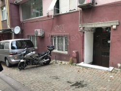 Bayrampaşa Vatan Mah. Satılık Daire 3+1 | Giriş Katı | Doğalgaz(Kombi) | 1 Banyo | 1 Yatak Odası