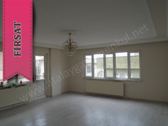 Kiralık 3+1 145 m2 içi komple yenilenmiş arakat daire 