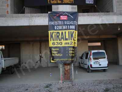 Geschäft-Laden Mieten In  Türkei, Denizli, Zentrumefendi, Karahasanli Str. , 1 Zimmer, 250 m2
