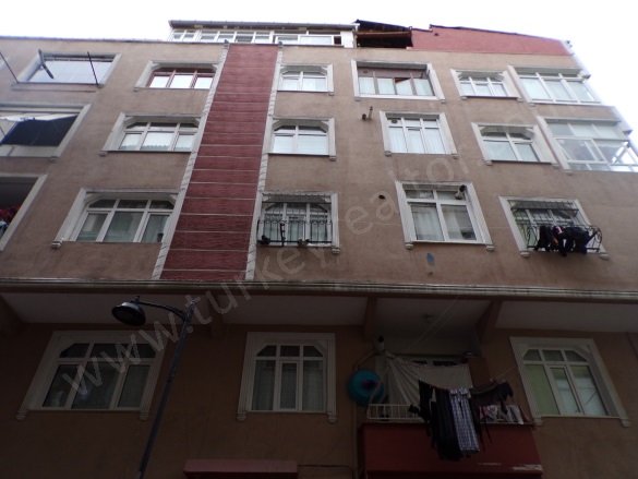 Merkezefendi Mah. Zeytinburnu Satılık İkinci El Daireler |  2+1 Oda | 95M2 110.000$  Krediye Uygun  | Giriş Katı | Doğalgaz(Kombi) | 2 Banyo | 2 Yatak Odası Resim-1
