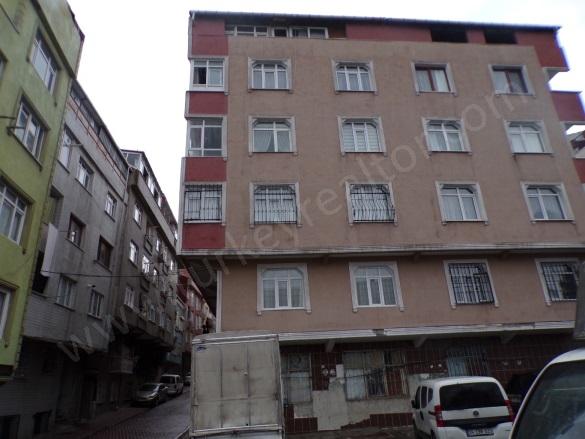 Merkezefendi Mah. Zeytinburnu Satılık İkinci El Daireler |  2+1 Oda | 95M2 110.000$  Krediye Uygun  | Giriş Katı | Doğalgaz(Kombi) | 2 Banyo | 2 Yatak Odası Resim-2