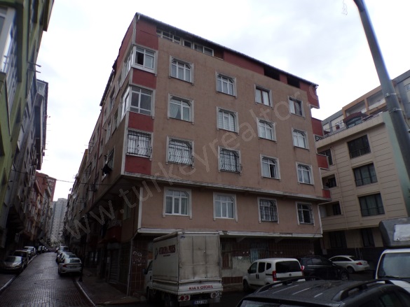 Merkezefendi Mah. Zeytinburnu Satılık İkinci El Daireler |  2+1 Oda | 95M2 110.000$  Krediye Uygun  | Giriş Katı | Doğalgaz(Kombi) | 2 Banyo | 2 Yatak Odası Resim-3