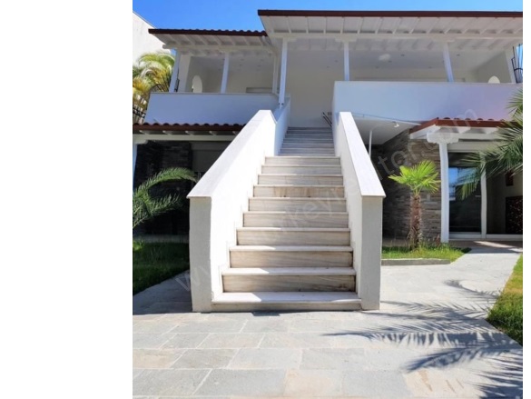 .. .. Satılık İkinci El Daireler |  4+1 Oda | 204M2 328.000$ | Bahçe Dubleksi | 1 Banyo | 4 Yatak Odası Resim-3