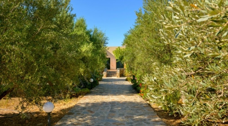 . . Satılık Villa |  2+1 Oda | 72M2 272.900$ Eşyalı  | 1 Banyo | 2 Yatak Odası Resim-5