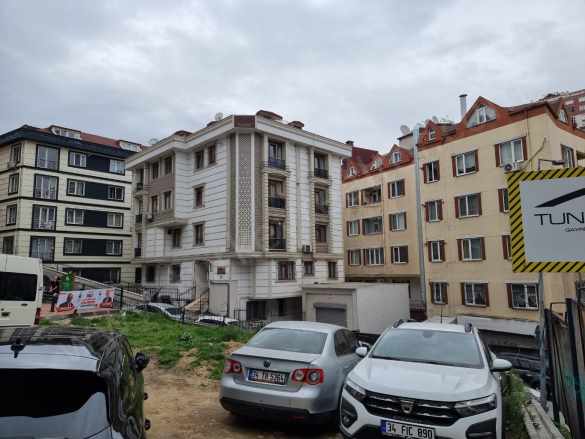 Mecidiyeköy Trump Avm Arkasında Otoparklı Satılık ikinci El Daireler Daire 2+1 Şişli Mah