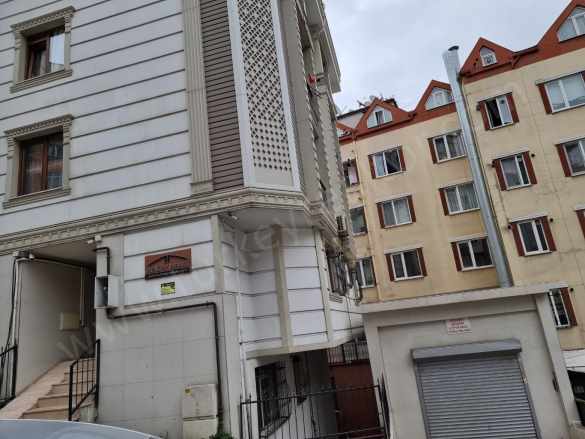 Mecidiyeköy Trump Avm Arkasında Otoparklı Satılık ikinci El Daireler Daire 2+1 Şişli Mah