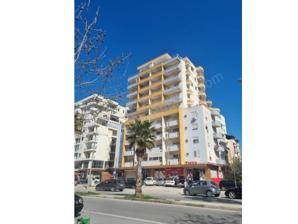 .... Rrota Kuqe Satılık İkinci El Daireler |  2+1 Oda | 87M2 95.050$ Eşyalı  | 4. Kat | Klima | 1 Banyo | 2 Yatak Odası Resim-2