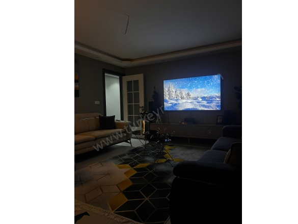 Adnan Kahveci Mah. Beylikdüzü Satılık İkinci El Daireler |  3+1 Oda | 165M2 140.000$  Krediye Uygun  | 3. Kat | Doğalgaz(Kombi) | 2 Banyo | 3 Yatak Odası Resim-3