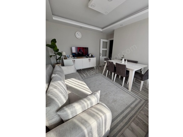 Fatih Mah. Esenyurt Satılık İkinci El Daireler |  2+1 Oda | 95M2 65.000$  Krediye Uygun  | 1. Kat | Doğalgaz(Kombi) | 1 Banyo | 2 Yatak Odası Resim-3