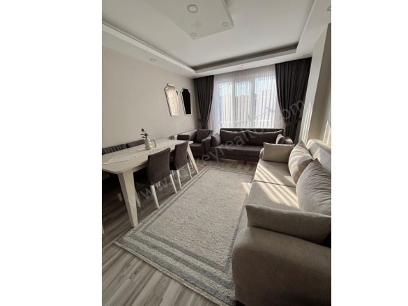 Fatih Mah. Esenyurt Satılık İkinci El Daireler |  2+1 Oda | 95M2 65.000$  Krediye Uygun  | 1. Kat | Doğalgaz(Kombi) | 1 Banyo | 2 Yatak Odası Resim-4