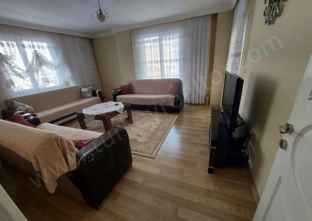 Ahmet Yesevi Mah. Pendik Satılık İkinci El Daireler |  2+1 Oda | 115M2 112.000$  Krediye Uygun  | 4. Kat | Doğalgaz(Kombi) | 2 Banyo | 2 Yatak Odası Resim-3