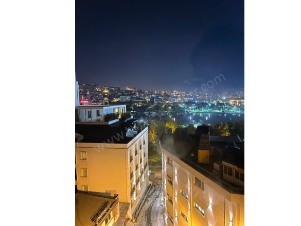 Sütlüce Mah. Beyoğlu Satılık İkinci El Daireler |  3+1 Oda | 131M2 325.000$  Krediye Uygun  | 5. Kat | Yerden Isıtma | 2 Banyo | 3 Yatak Odası Resim-3