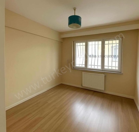 Cihangir Mah. Avcılar Satılık İkinci El Daireler |  2+1 Oda | 80M2 95.000$  Krediye Uygun  | Yüksek Giriş | Doğalgaz(Kombi) | 1 Banyo | 2 Yatak Odası Resim-4