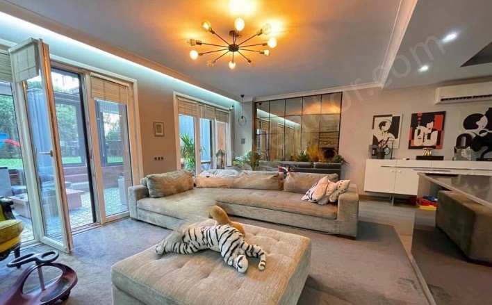 Halil Rıfat Paşa Mah. Şişli Satılık İkinci El Daireler |  2.5+1 Oda | 200M2 465.000$  Krediye Uygun  | Bahçe Katı | Doğalgaz(Kombi) | 2 Banyo | 2 Yatak Odası Resim-2