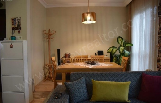 Gümüşsuyu Mah. Beyoğlu Satılık Daire |  2+1 Oda | 75M2 227.000$  Krediye Uygun  | 4. Kat | Doğalgaz(Kombi) | 1 Banyo | 2 Yatak Odası Resim-3