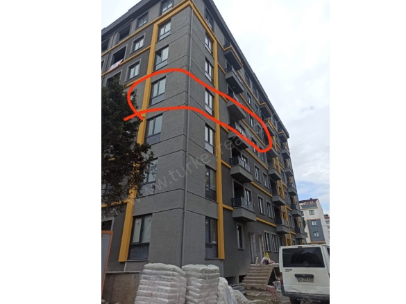 Orhangazi Mah. Sultanbeyli Satılık İkinci El Daireler |  3+1 Oda | 90M2 153.500$  Krediye Uygun  | 3. Kat | Yerden Isıtma | 1 Banyo | 3 Yatak Odası Resim-1