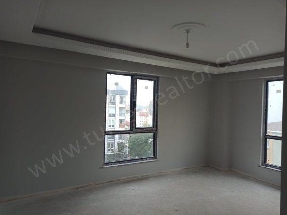 Orhangazi Mah. Sultanbeyli Satılık İkinci El Daireler |  3+1 Oda | 90M2 153.500$  Krediye Uygun  | 3. Kat | Yerden Isıtma | 1 Banyo | 3 Yatak Odası Resim-4