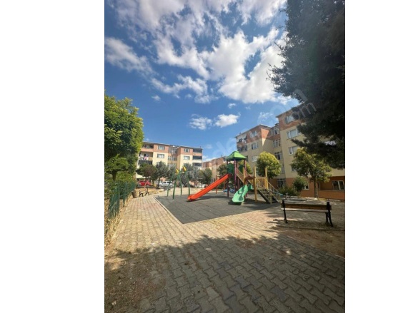 Sancaktepe Mah. Silivri Satılık İkinci El Daireler |  3+1 Oda | 130M2 80.000$  Krediye Uygun  | 5. Kat | Doğalgaz(Kombi) | 1 Banyo | 3 Yatak Odası Resim-2