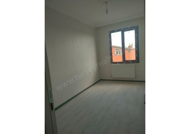 Fevzipaşa Mah. Silivri Satılık Daire |  2+1 Oda | 95M2 80.000$  Krediye Uygun  | 3. Kat | Doğalgaz(Kombi) | 1 Banyo | 2 Yatak Odası Resim-4