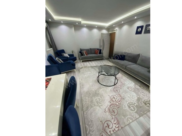 Paşa Mah. Şişli Satılık İkinci El Daireler |  2+1 Oda | 100M2 150.000$  Krediye Uygun  | 3. Kat | Doğalgaz(Kombi) | 1 Banyo | 2 Yatak Odası Resim-2