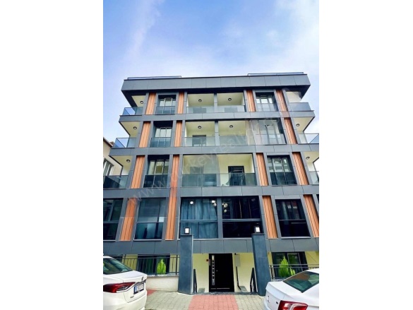 Yakuplu Mah. Beylikdüzü Satılık İkinci El Daireler |  2+1 Oda | 105M2 105.500$  Krediye Uygun  | 1. Kat | Doğalgaz(Kombi) | 1 Banyo | 2 Yatak Odası Resim-1