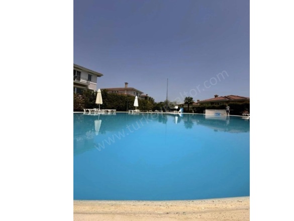 Marmara Mah. Beylikdüzü Satılık İkinci El Daireler |  2+1 Oda | 130M2 258.000$  Krediye Uygun  | 1. Kat | Doğalgaz(Kombi) | 2 Banyo | 2 Yatak Odası Resim-4