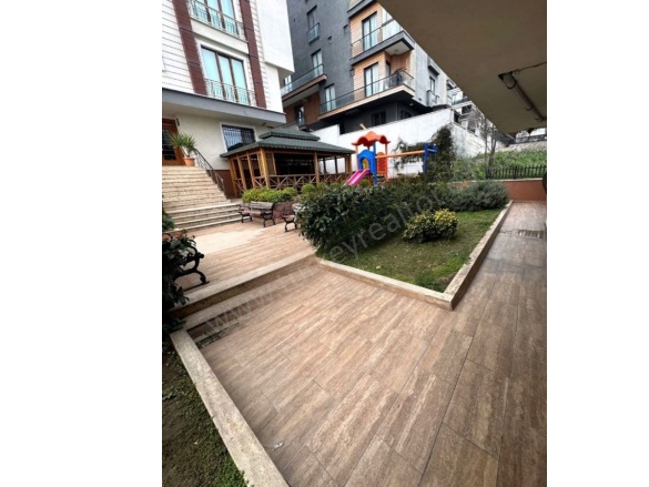 Adnan Kahveci Mah. Beylikdüzü Satılık İkinci El Daireler |  2+1 Oda | 110M2 144.500$  Krediye Uygun  | 3. Kat | Doğalgaz(Kombi) | 2 Banyo | 2 Yatak Odası Resim-2