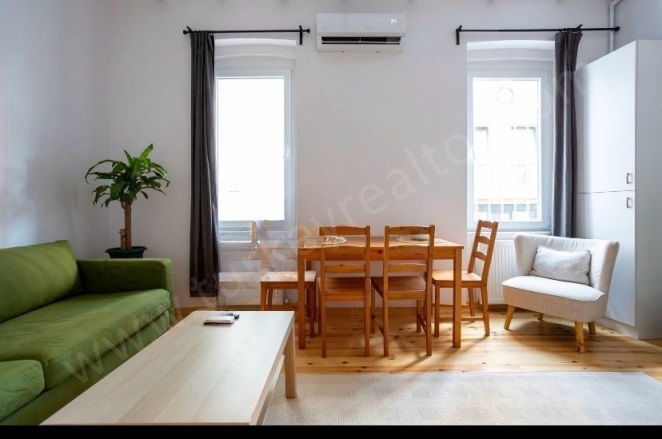 Kalyoncu Kulluğu Mah. Beyoğlu Satılık İkinci El Daireler |  1+1 Oda | 60M2 125.000$  Krediye Uygun  Eşyalı  | Zemin Kat | Doğalgaz(Kombi) | 1 Banyo | 1 Yatak Odası Resim-3