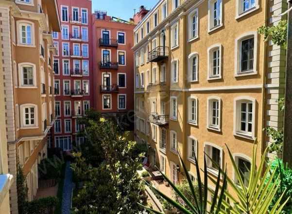 Beyoğlu istiklale Yürüme Mesafesinde Satılık ikinci El Daireler 2+1 Daire Tomtom Mah