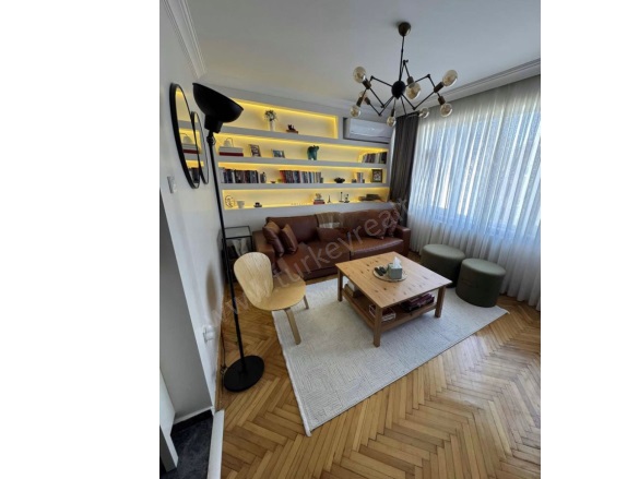 Kılıçali Paşa Mah. Beyoğlu Satılık İkinci El Daireler |  2+1 Oda | 86M2 270.000$  Krediye Uygun  | 5. Kat | Doğalgaz(Kombi) | 1 Banyo | 2 Yatak Odası Resim-4