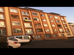 Beyoğlu Piripaşa Mah. Satılık İkinci El Daireler 2+1 95 M2 | 3. Kat | Doğalgaz(Kombi) | 1 Banyo | 2 Yatak Odası