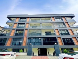 Beylikdüzü Yakuplu Mah. Satılık İkinci El Daireler 2+1 105 M2 | 1. Kat | Doğalgaz(Kombi) | 1 Banyo | 2 Yatak Odası