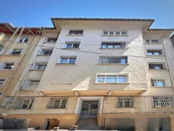 Beyoğlu Tomtom Mah. Satılık İkinci El Daireler 2+1 75 M2 | 3. Kat | Doğalgaz(Kombi) | 1 Banyo | 2 Yatak Odası