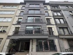 Beyoğlu Cihangir Mah. Satılık İkinci El Daireler 1+1 55 M2 | Giriş Katı | Yerden Isıtma | 1 Banyo | 1 Yatak Odası