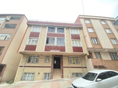 Küçükçekmecede Satılık İkinci El Daireler Ters Dubleks 2+2 Tevfikbey Mah