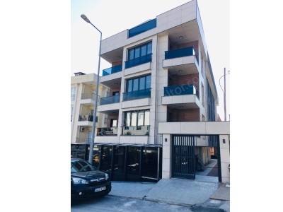 Beylikdüzü Kavaklıda Satılık Bina Yeni 3+1 Kavaklı Mah