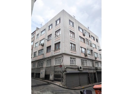 Fatihte Merkezi Konumda Satılık İkinci El Daireler Fırsat Daire 2+1 Aksaray Mah