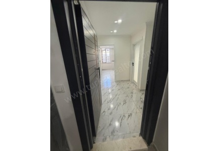 Küçükçekmecede Ara Kat 2+1 Satılık Daire Tevfikbey Mah