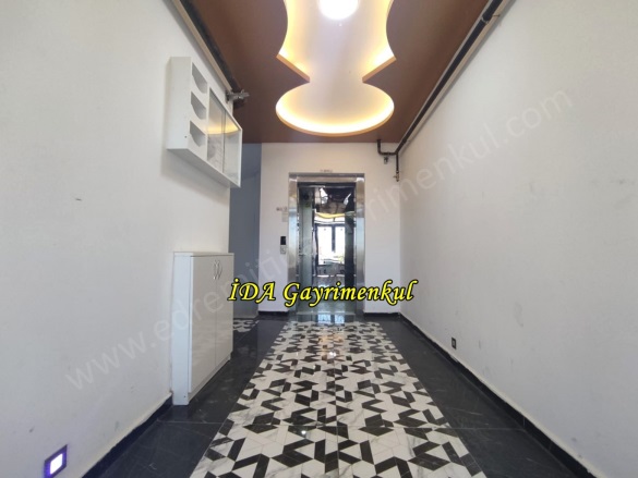 Hamidiye Mah. Edremit Satılık Daire |  3+1 Oda | 145M2 5.950.000Tl  Krediye Uygun  | 5. Kat | Doğalgaz(Kombi) | 2 Banyo | 3 Yatak Odası Resim-1