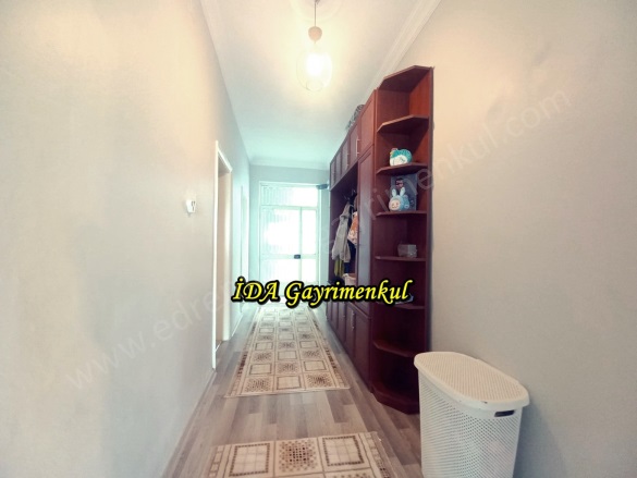 Altınoluk Mah. Edremit Satılık Daire |  4+1 Oda | 175M2 35.000.000Tl  Krediye Uygun  | Giriş Katı | 2 Banyo | 4 Yatak Odası Resim-4