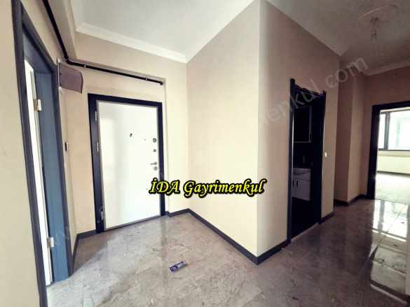 idadan Edremit Gazicelalde Kapalı Otoparklı Doğalgazlı Kiralık Daire Geniş 2+1 Gazicelal Mah
