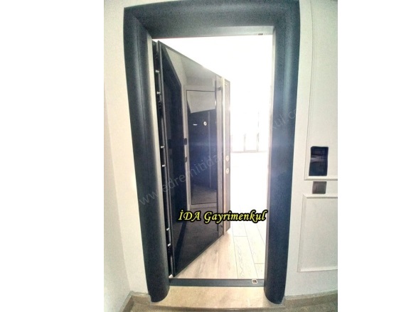 Altınoluk Mah. Edremit Satılık Daire |  1+1 Oda | 65M2 5.250.000Tl  Krediye Uygun  | 2. Kat | Klima | 1 Banyo | 1 Yatak Odası Resim-1